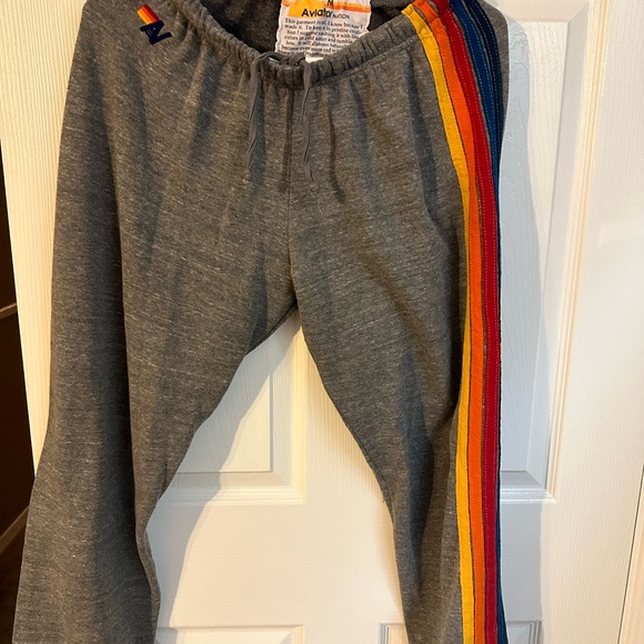 5 STRIPE SWEATPANTS - HEATHER GREY size: medium - Picture 2 of 3